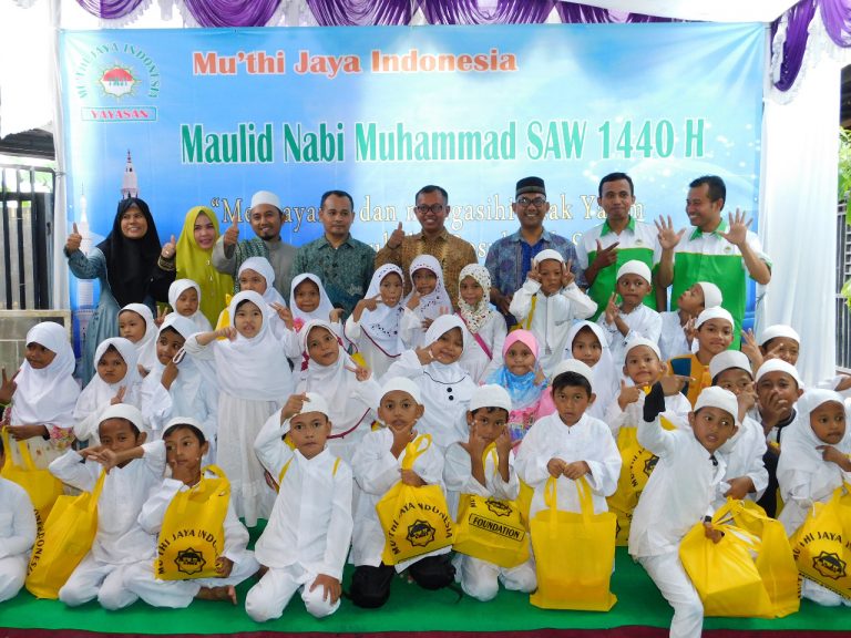 Santunan dan Perayaan Maulid Nabi Muhammad 1440 H
